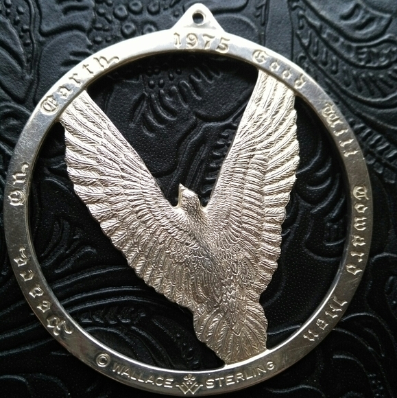 Sterling Silver Eagle Pendant~Wallace - Picture 1 of 7